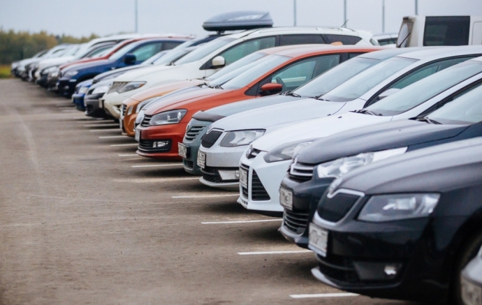 Hyundai Sonata avtomobil axtarıram - Tenderyard