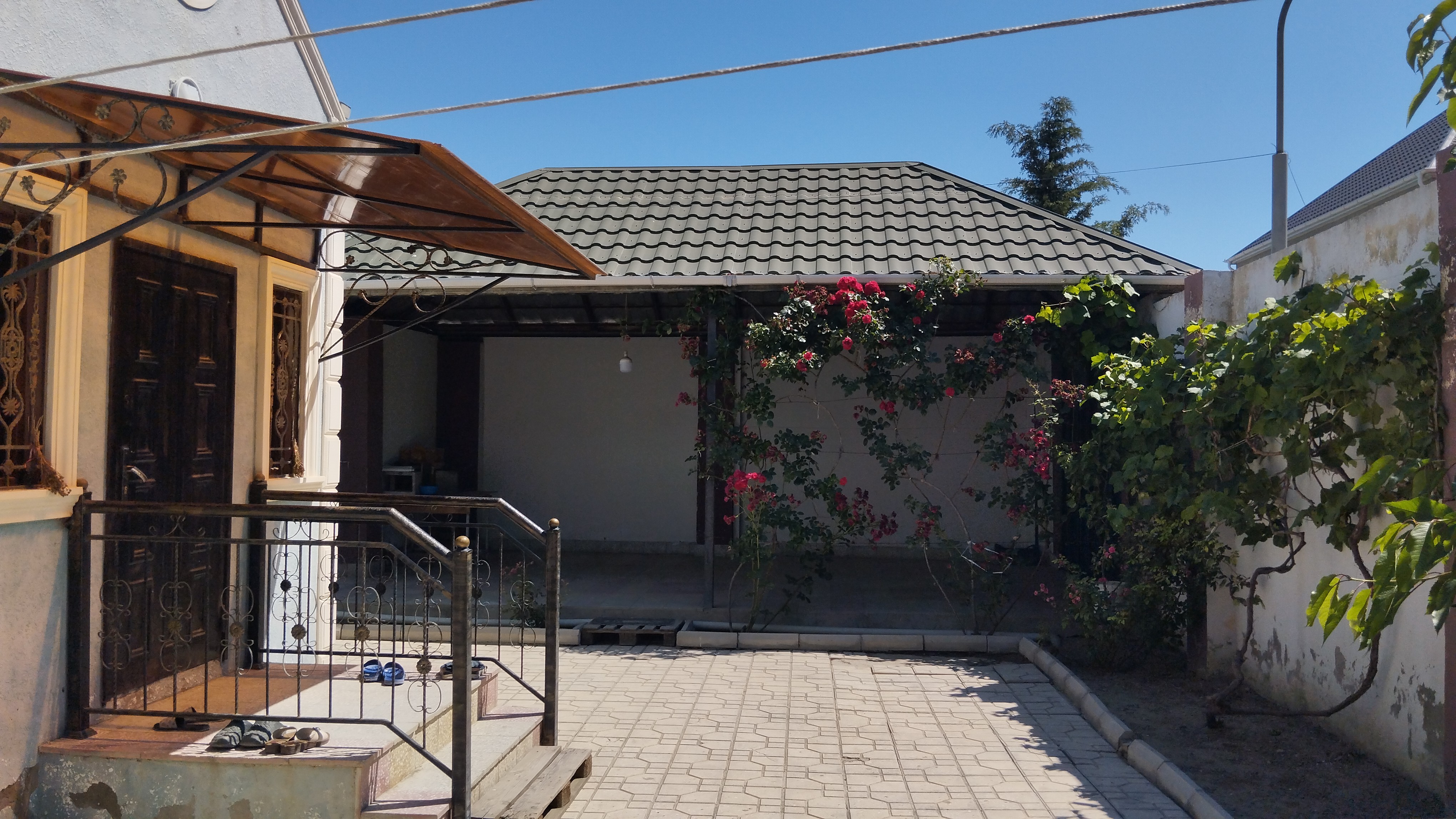 4 otaqlı həyət evi 130 m² - satılır - Tenderyard