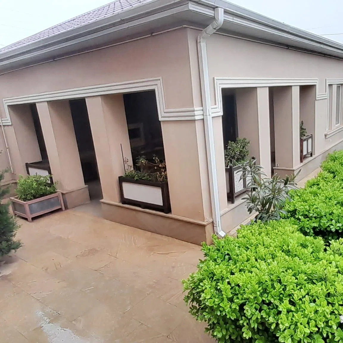 4 otaqlı həyət evi 300 m² - satılır - Tenderyard