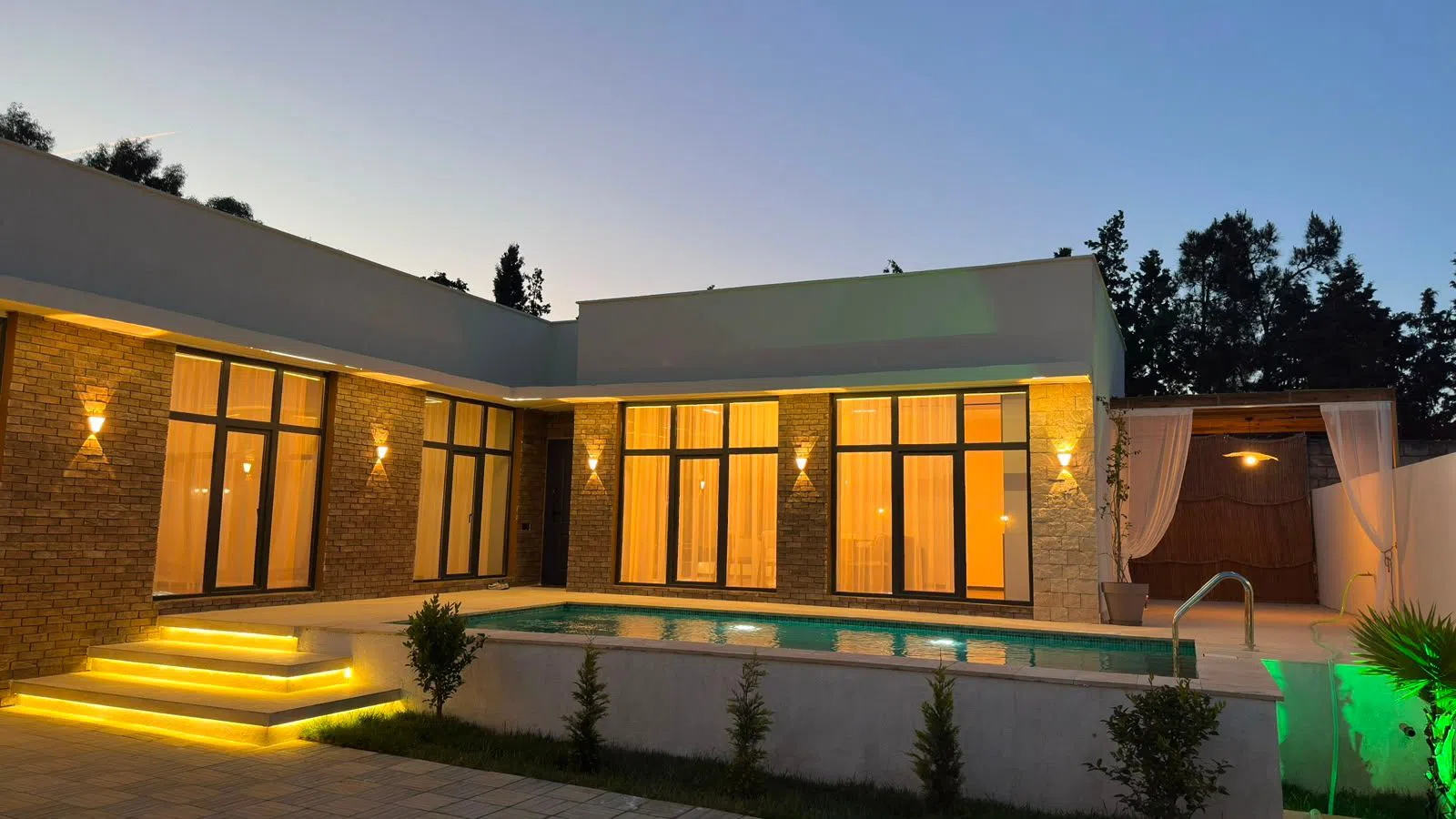 4 otaqlı bağ evi 140 m² 3.5 sot torpaq sahəsində satılır - Tenderyard