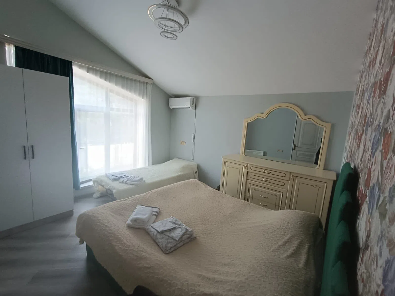 3 otaqlı bağ evi 150 m² 8 sot torpaq sahəsində günlük kirayə verilir — şəkil 8